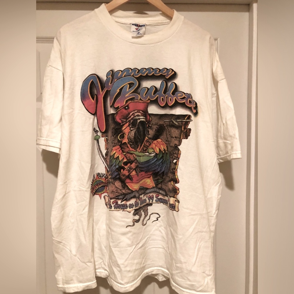 Vintage 90s Jimmy Buffett “Beach House On The Moon 1999 Tour” T-shirt